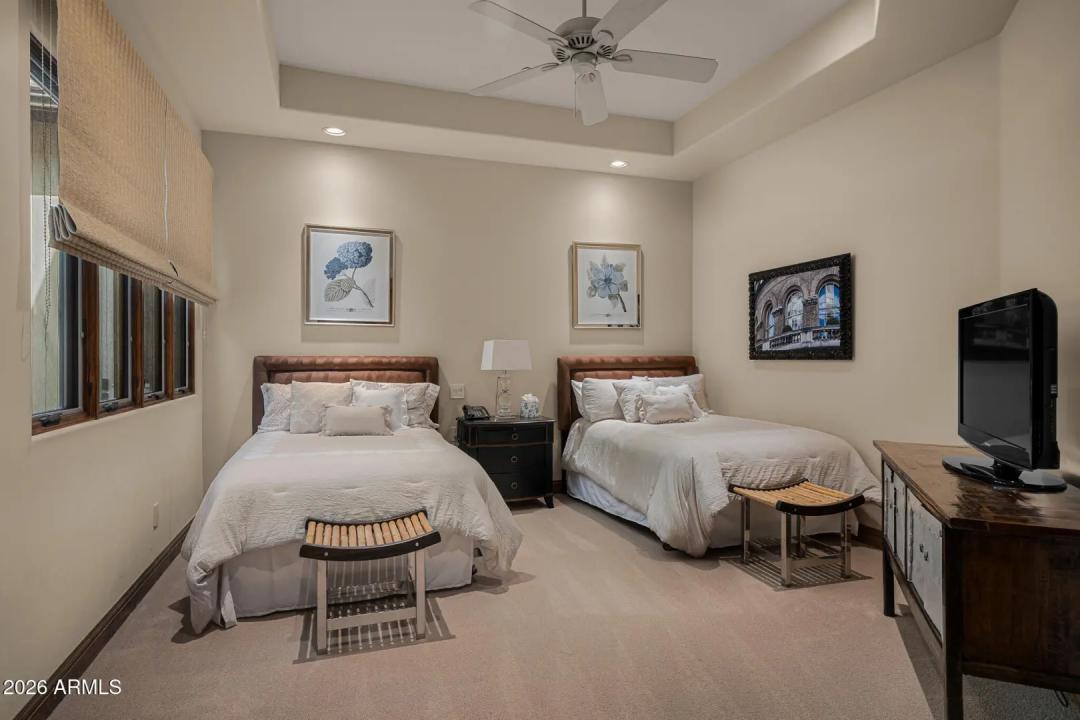 Real Estate Picture 26