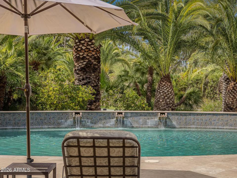 Real Estate Picture 32