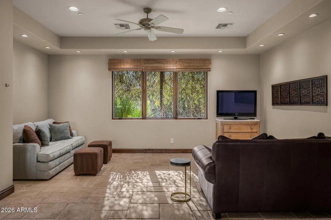 Real Estate Picture 39