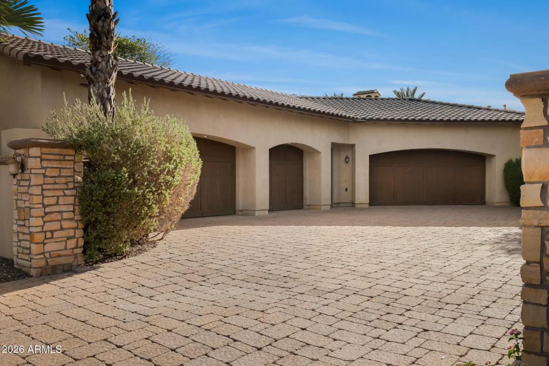 Real Estate Picture 43