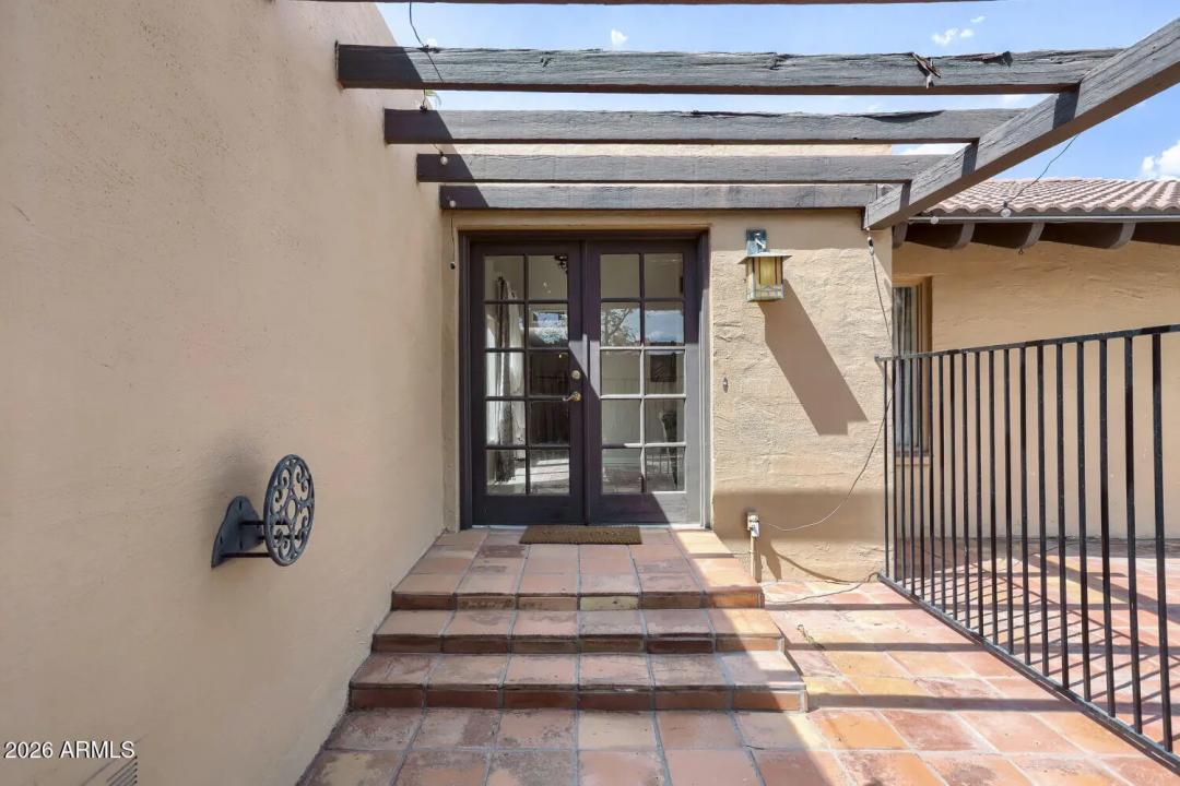 Real Estate Picture 2