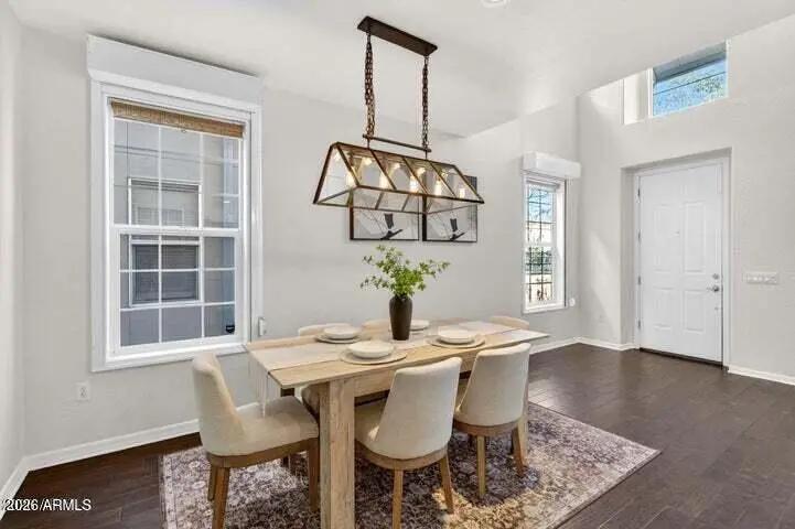 Real Estate Picture 11