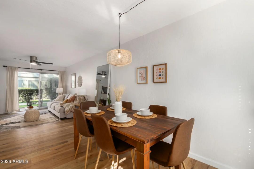 Real Estate Picture 5