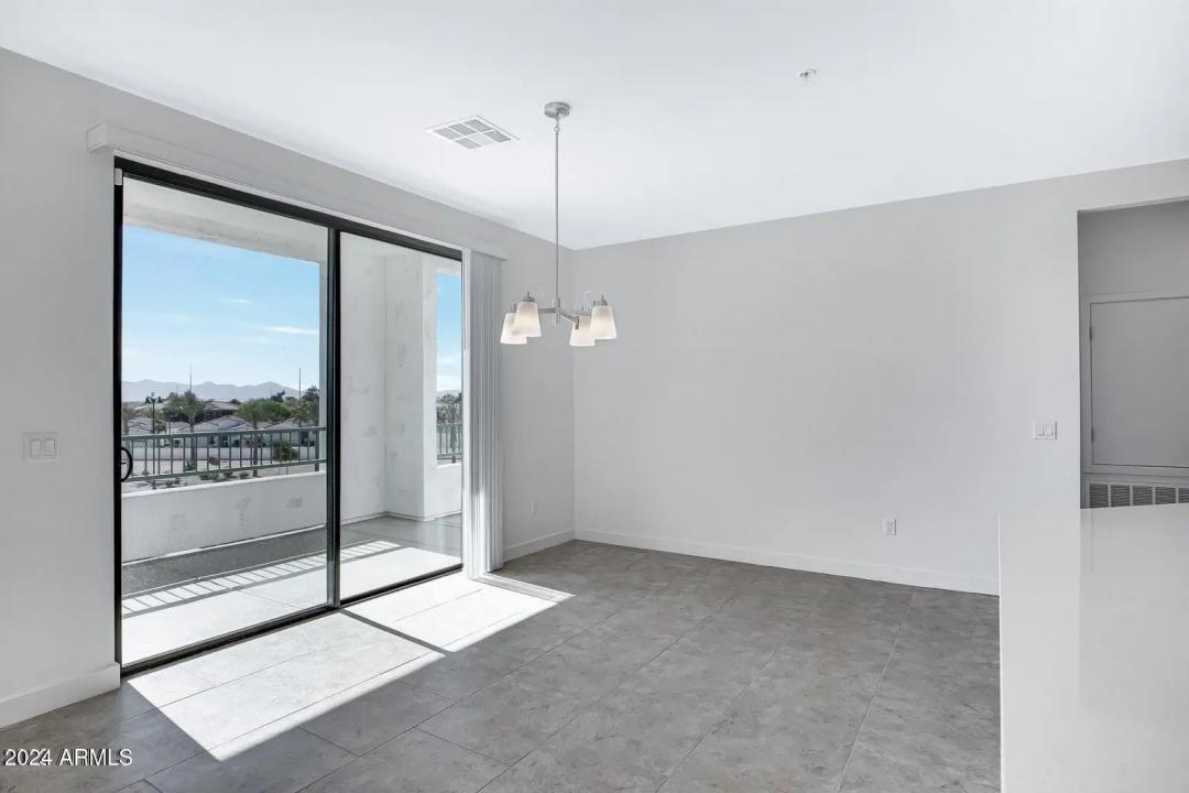 Real Estate Picture 13