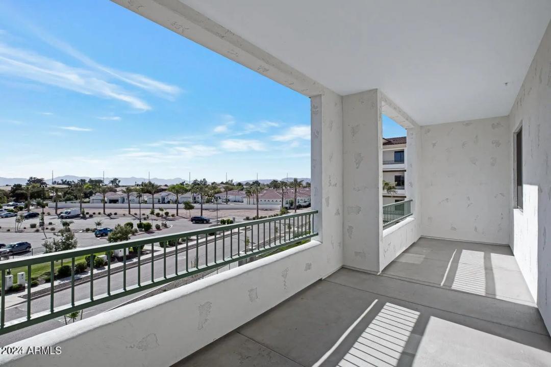 Real Estate Picture 23