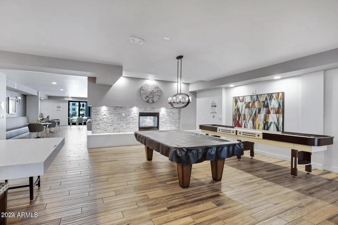 Real Estate Picture 30