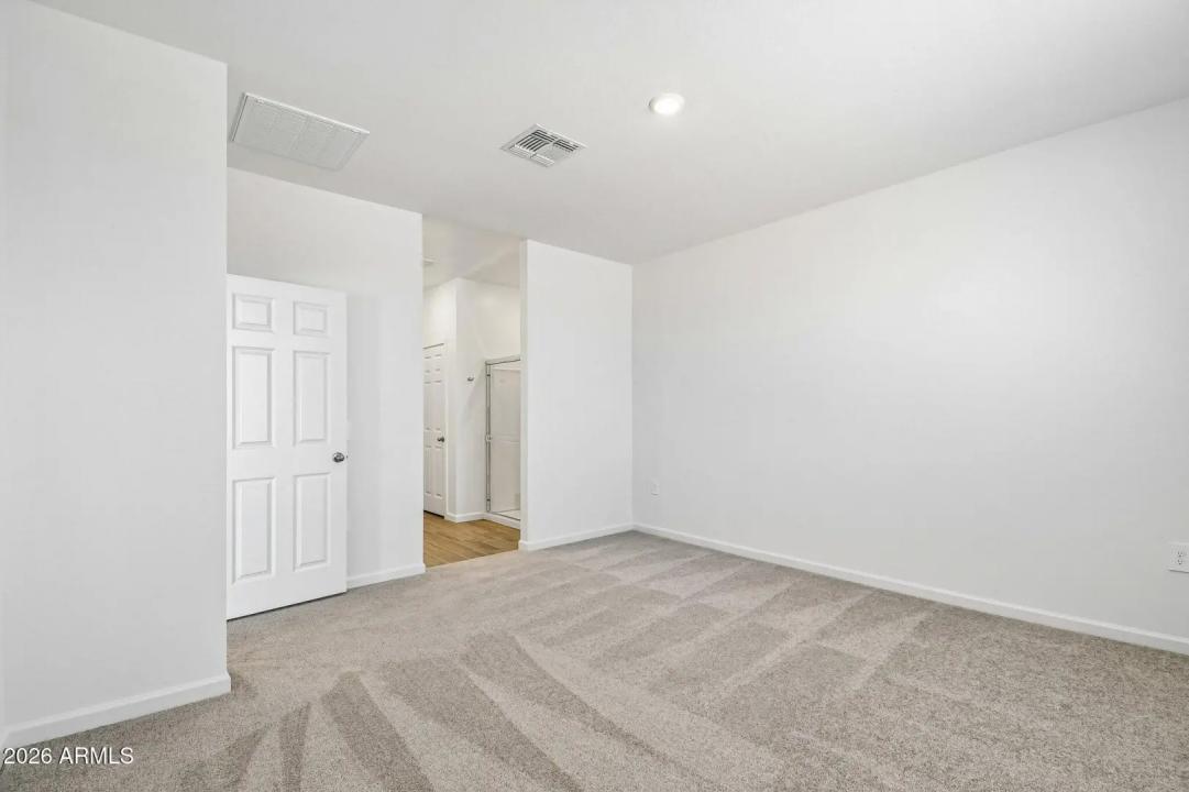 Real Estate Picture 21
