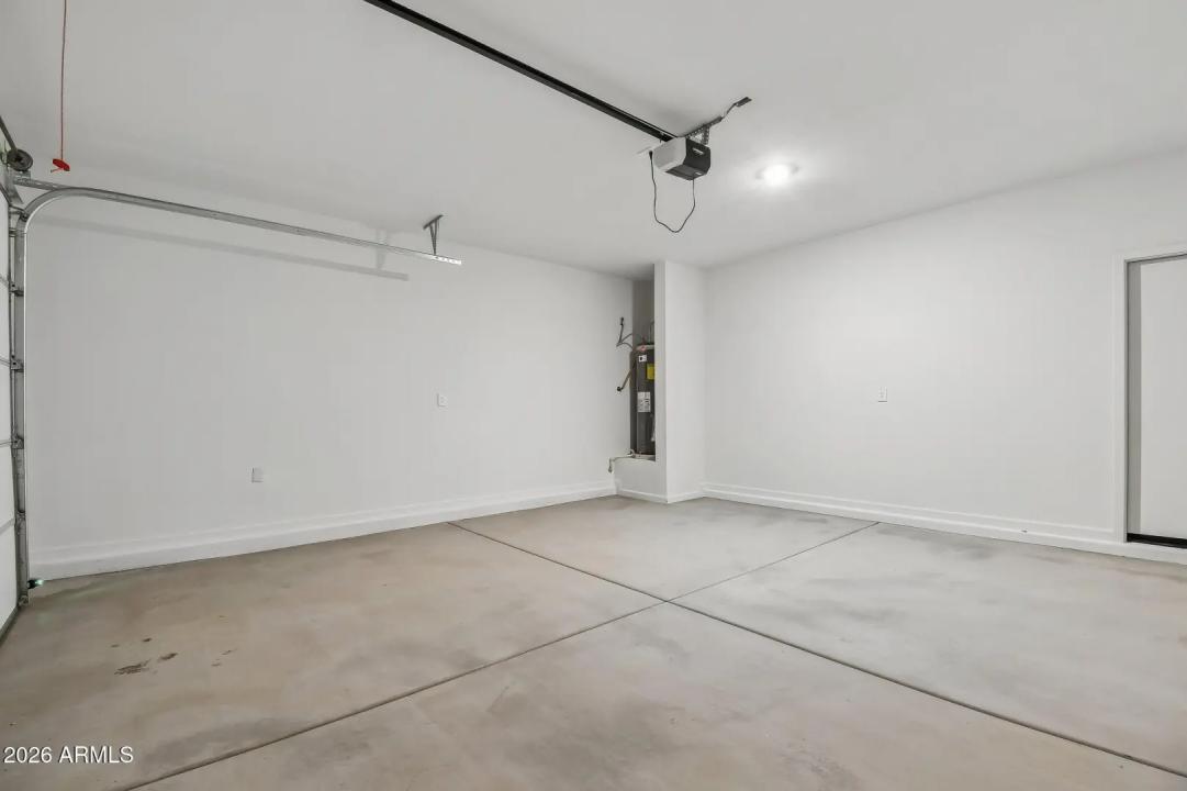 Real Estate Picture 23