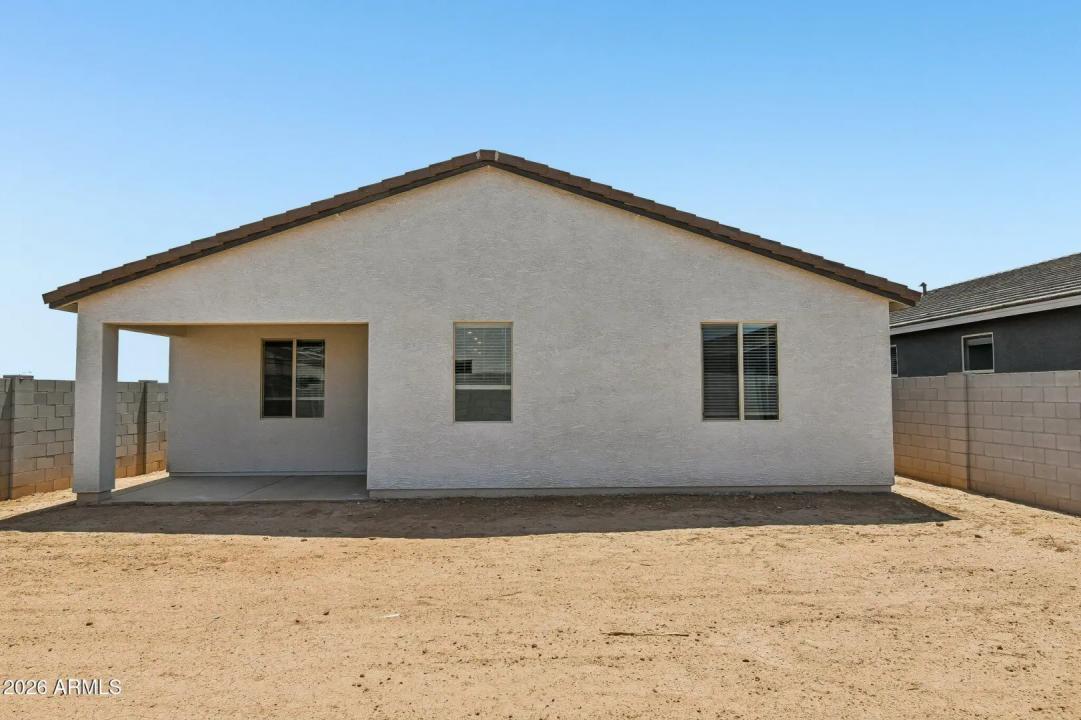 Real Estate Picture 24