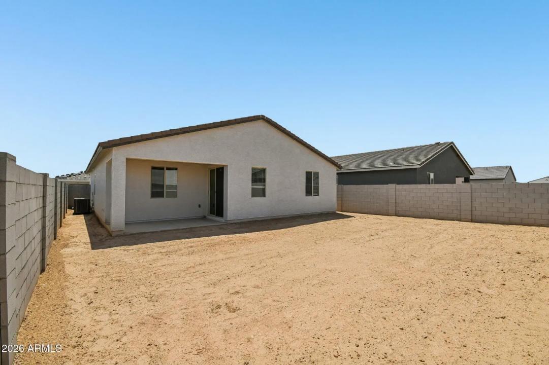 Real Estate Picture 25