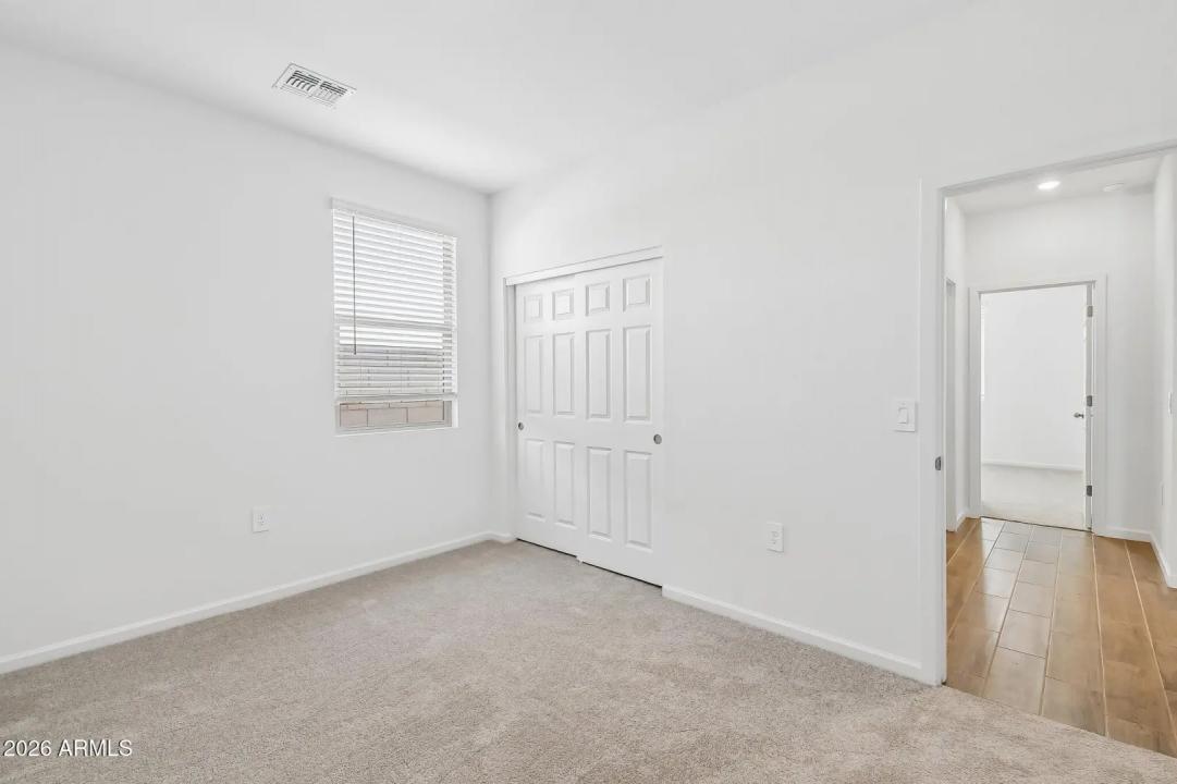 Real Estate Picture 13