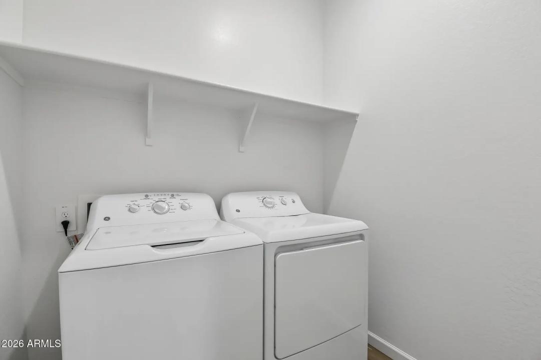 Real Estate Picture 16