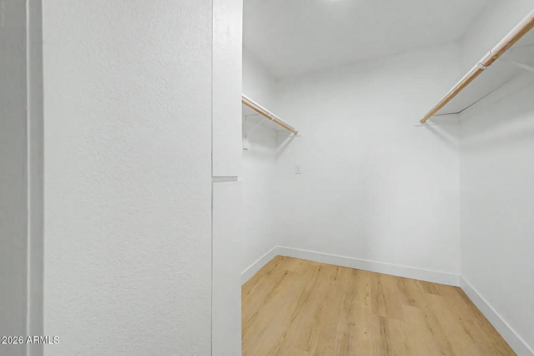 Real Estate Picture 16