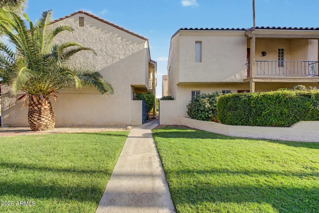 Real Estate Picture 28