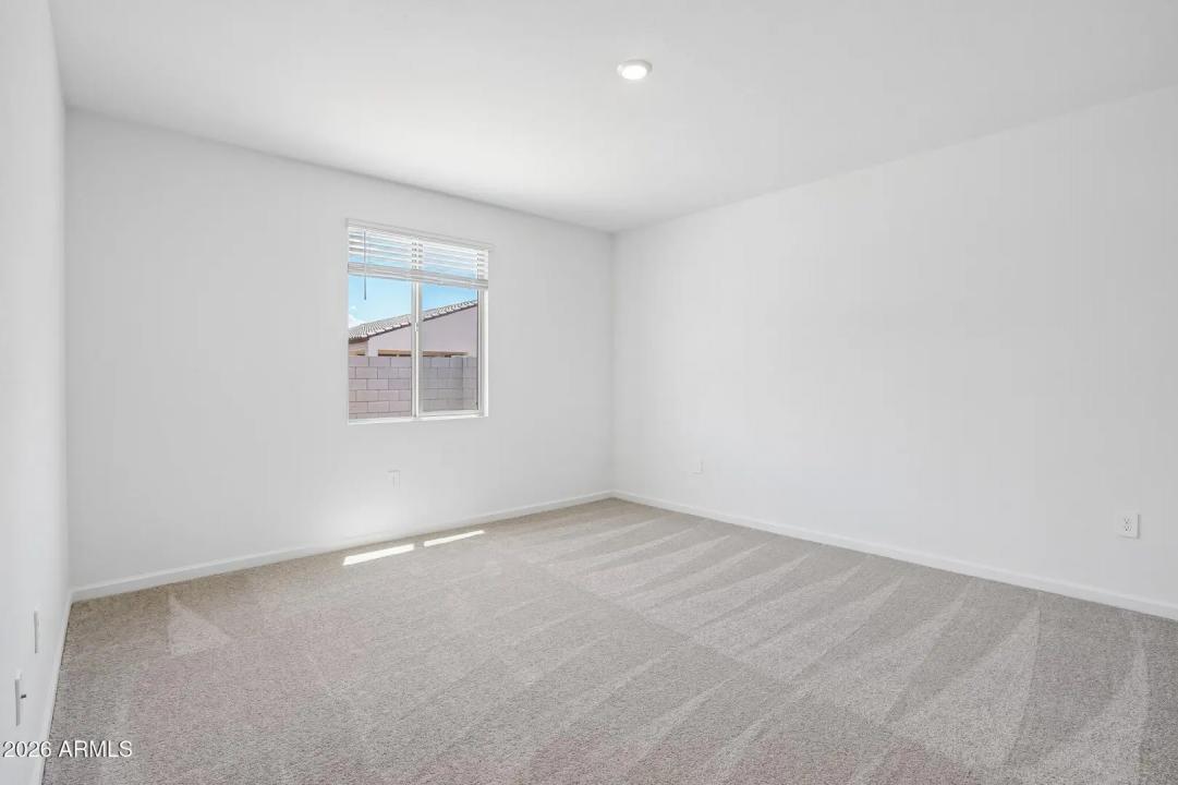 Real Estate Picture 28