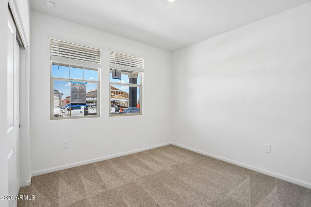 Real Estate Picture 24
