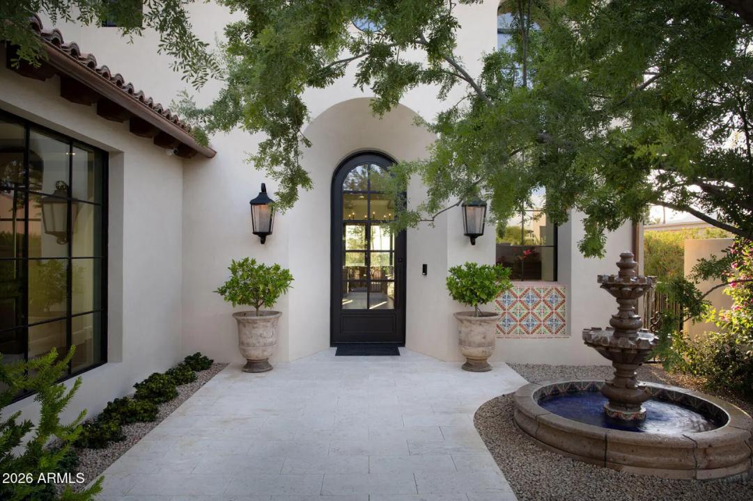 Real Estate Picture 9