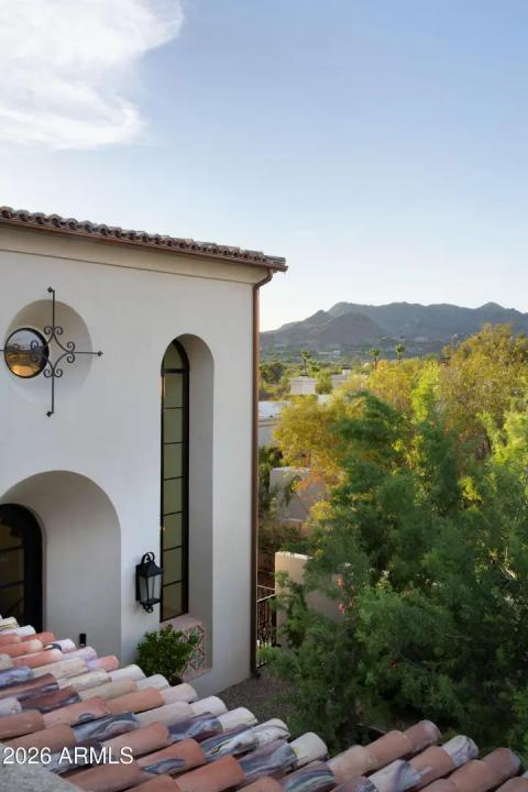 Real Estate Picture 12