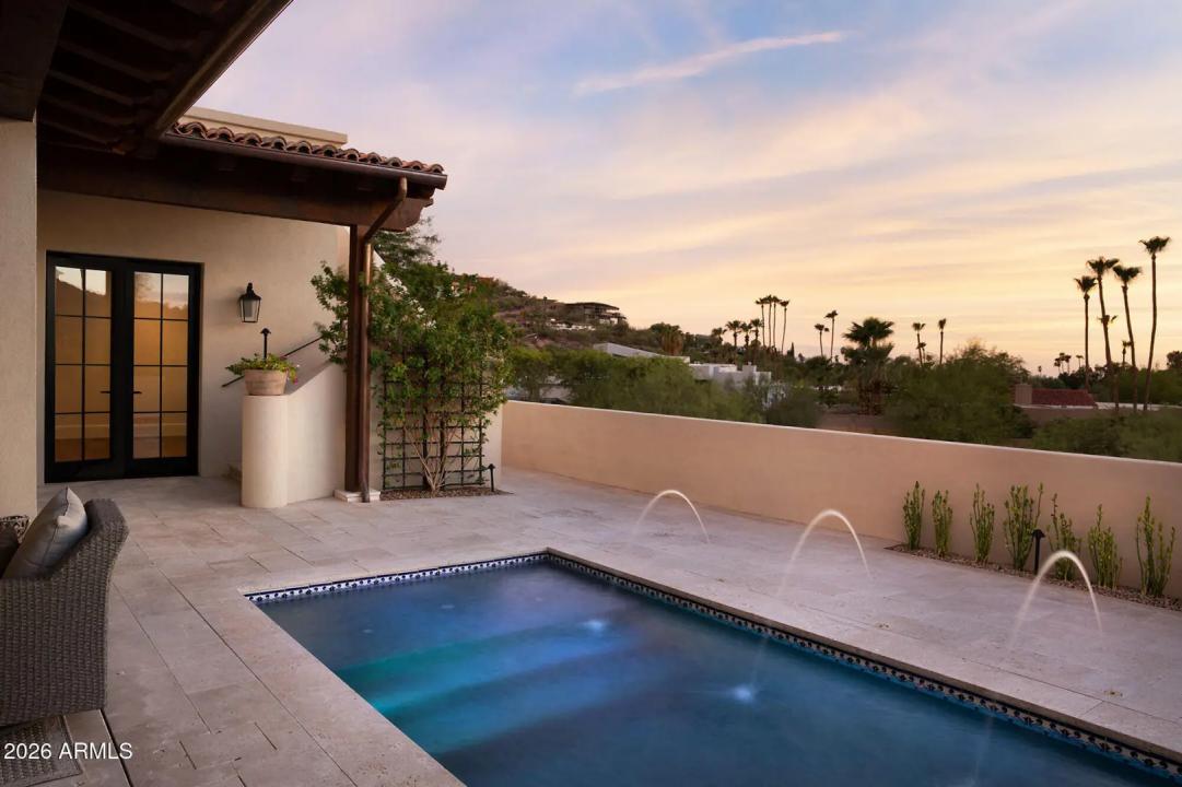 Real Estate Picture 25