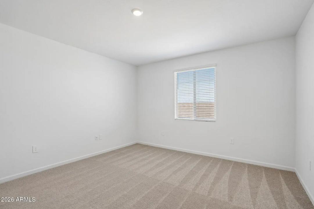 Real Estate Picture 24