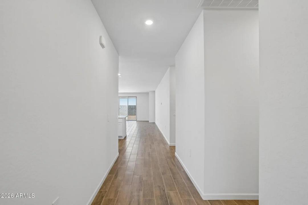 Real Estate Picture 6