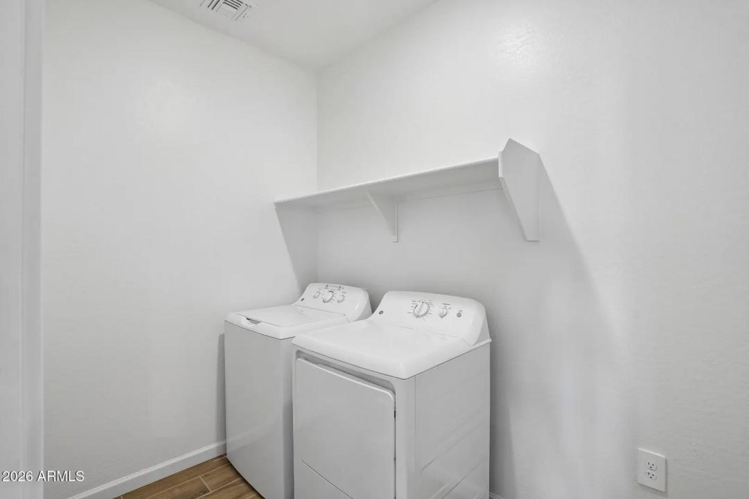 Real Estate Picture 34