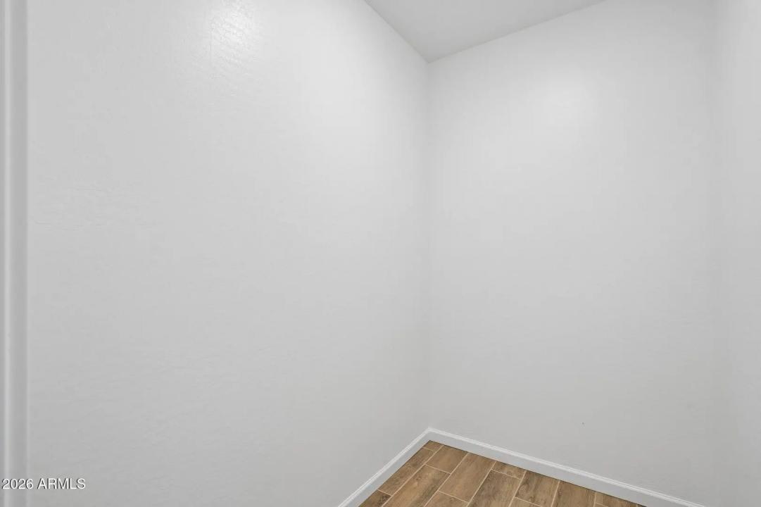 Real Estate Picture 35