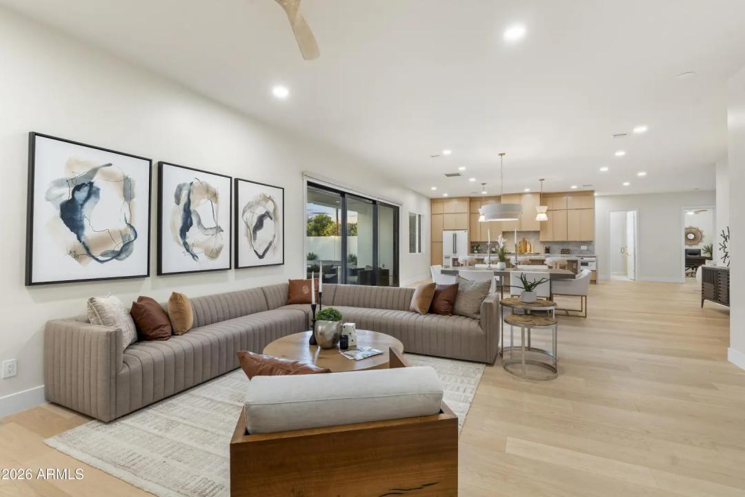 Real Estate Picture 13