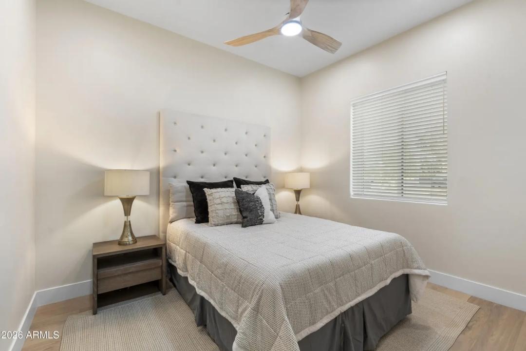 Real Estate Picture 34
