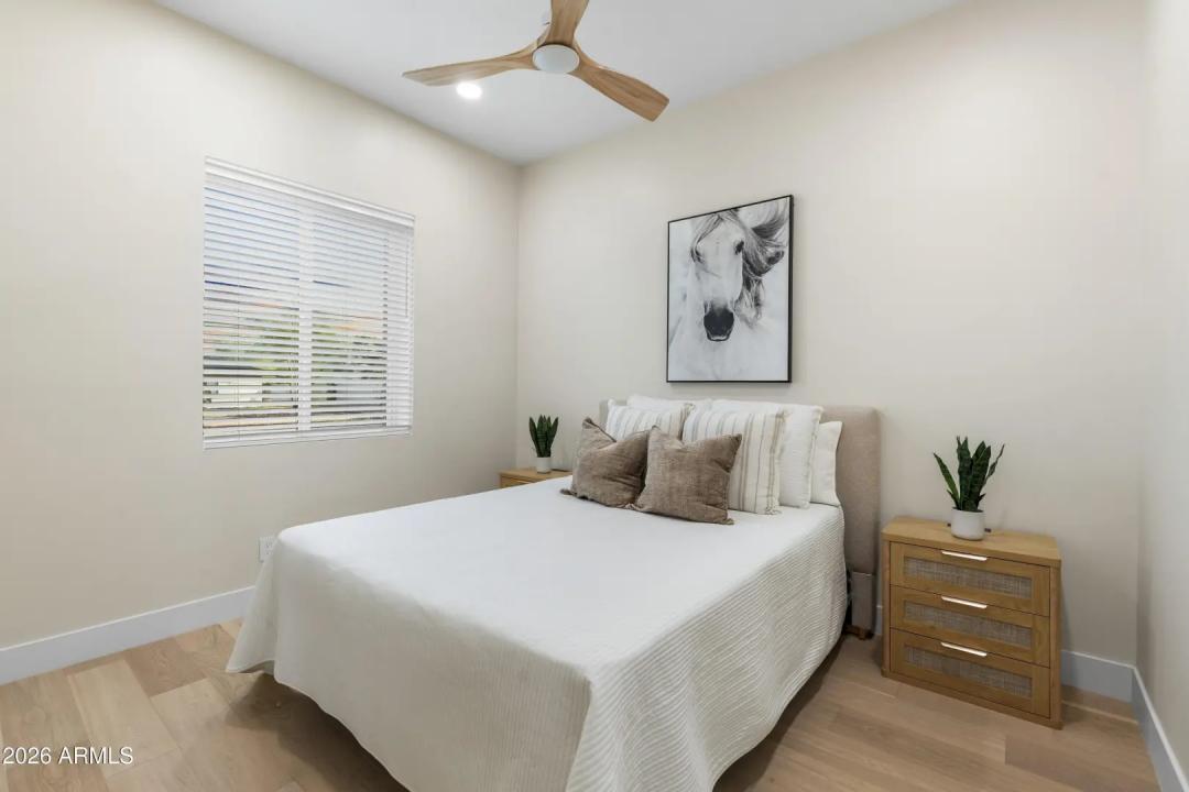 Real Estate Picture 36