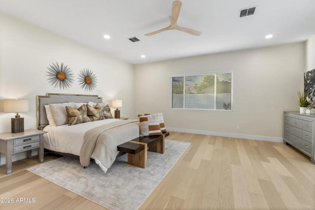 Real Estate Picture 38