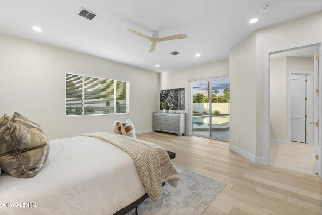 Real Estate Picture 40