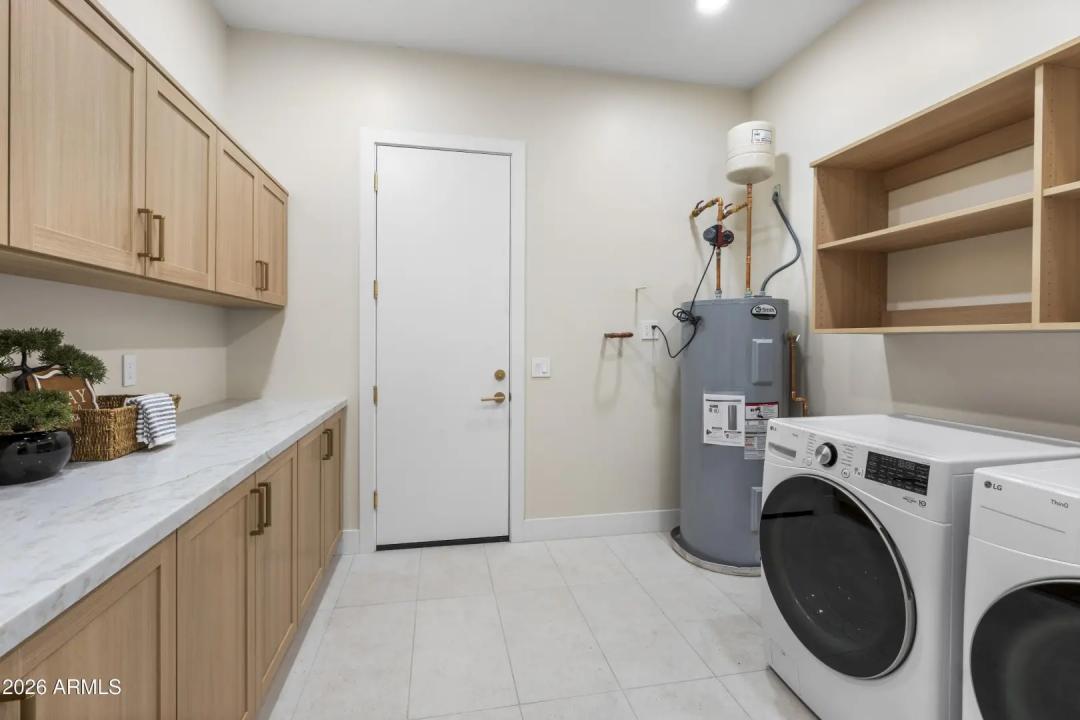 Real Estate Picture 44