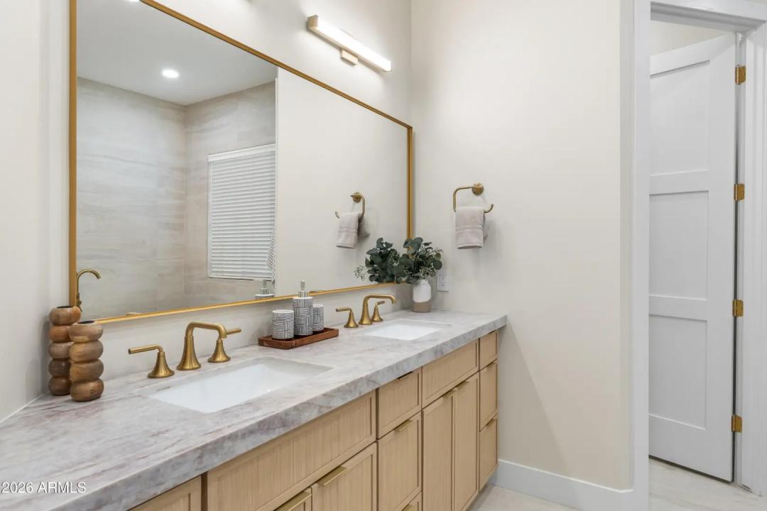 Real Estate Picture 46