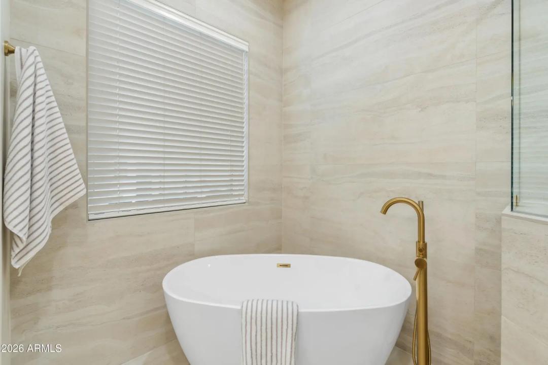 Real Estate Picture 48