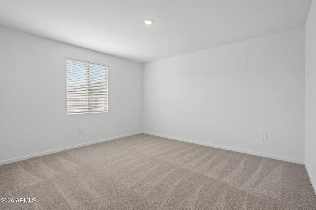 Real Estate Picture 25