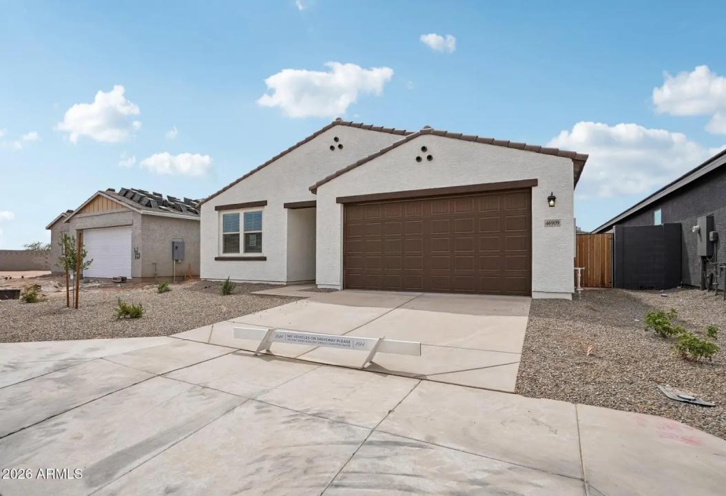 Real Estate Picture 3