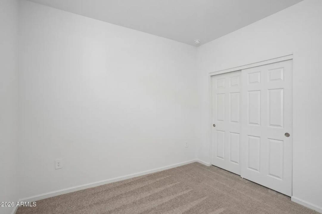 Real Estate Picture 14
