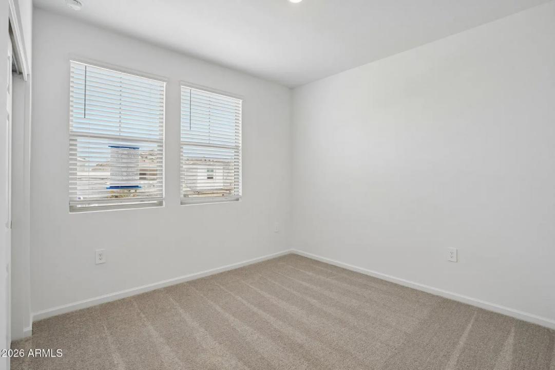 Real Estate Picture 16