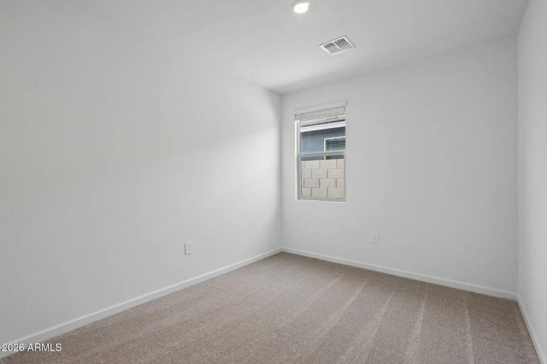 Real Estate Picture 19
