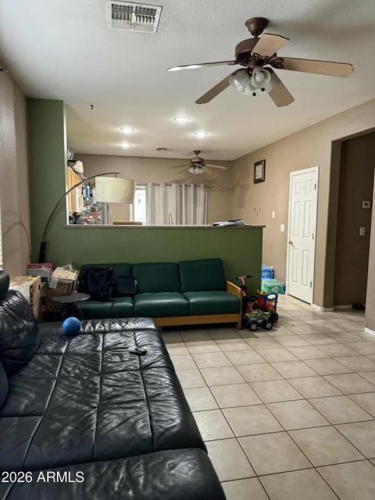 Real Estate Picture 3