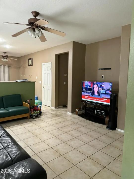 Real Estate Picture 5