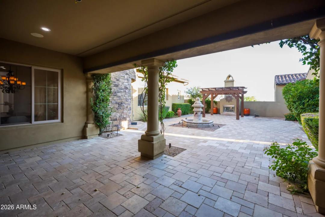 Real Estate Picture 32