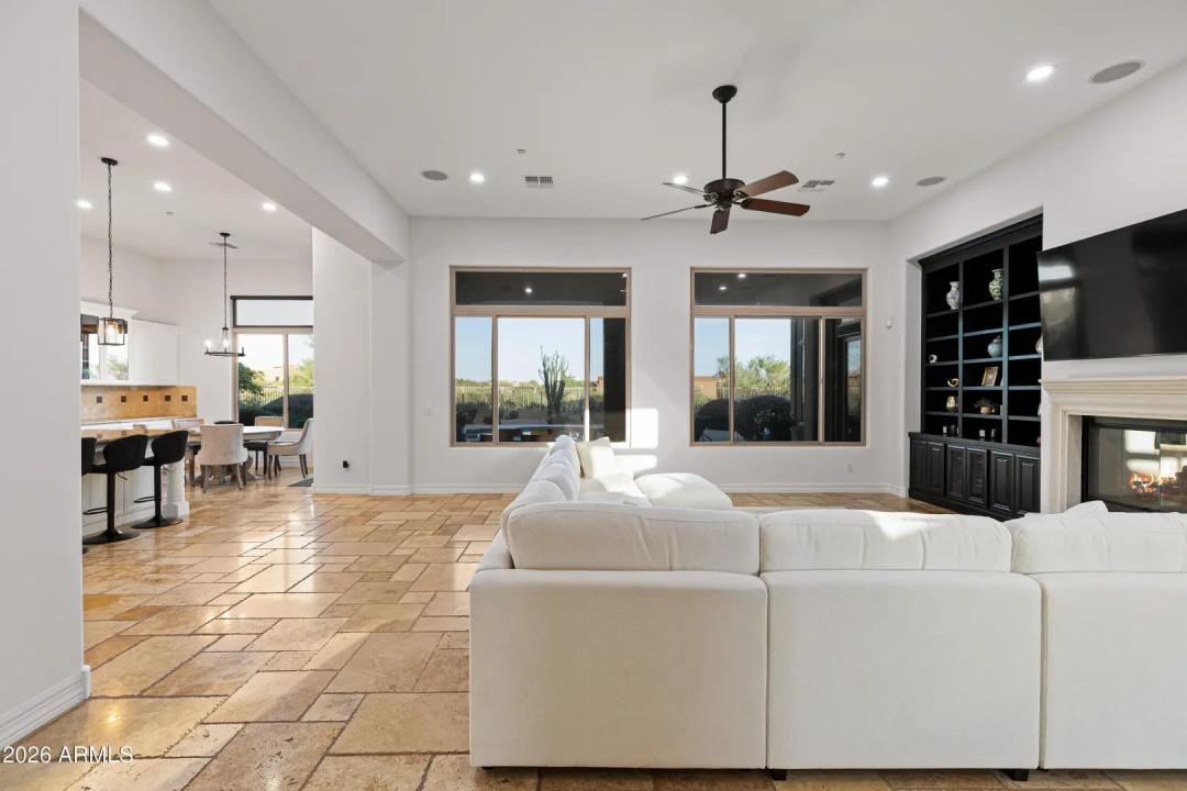 Real Estate Picture 34