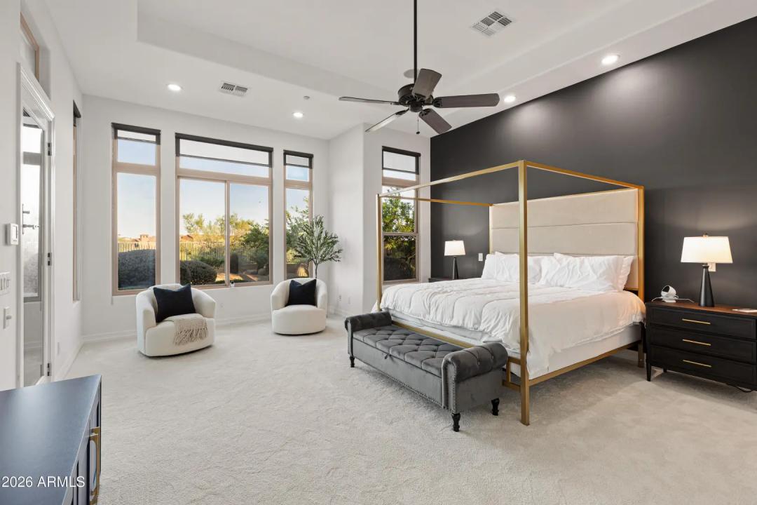 Real Estate Picture 9