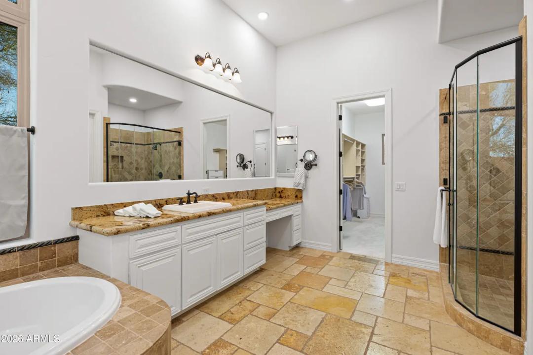 Real Estate Picture 10