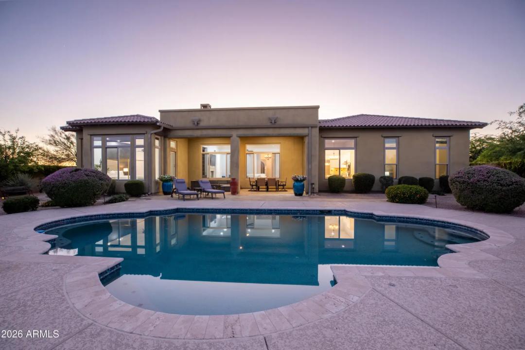Real Estate Picture 13