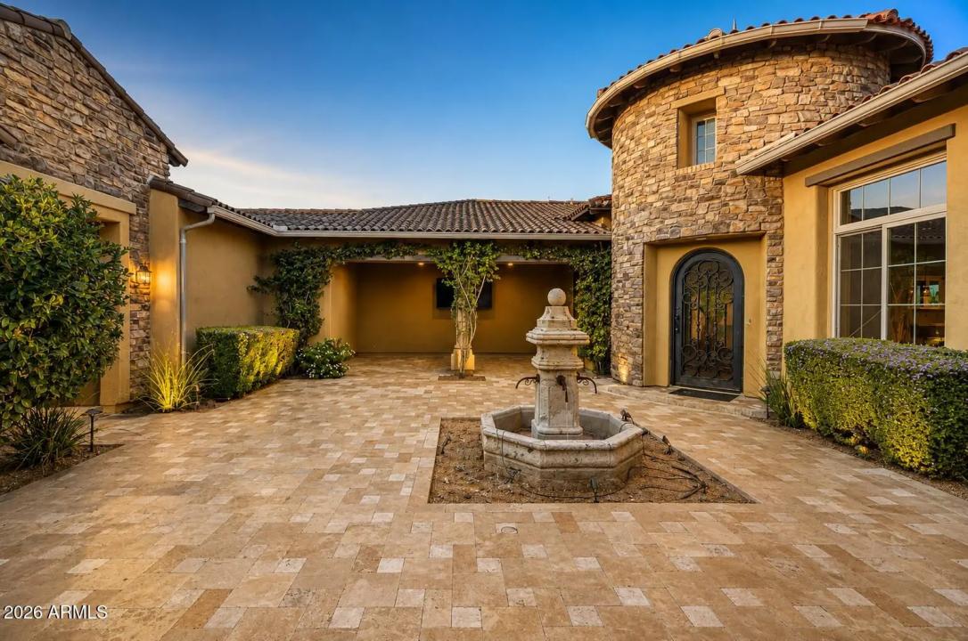 Real Estate Picture 2