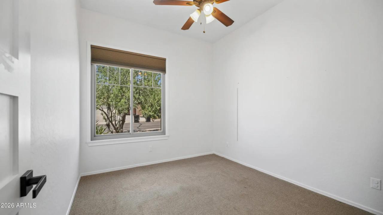 Real Estate Picture 28