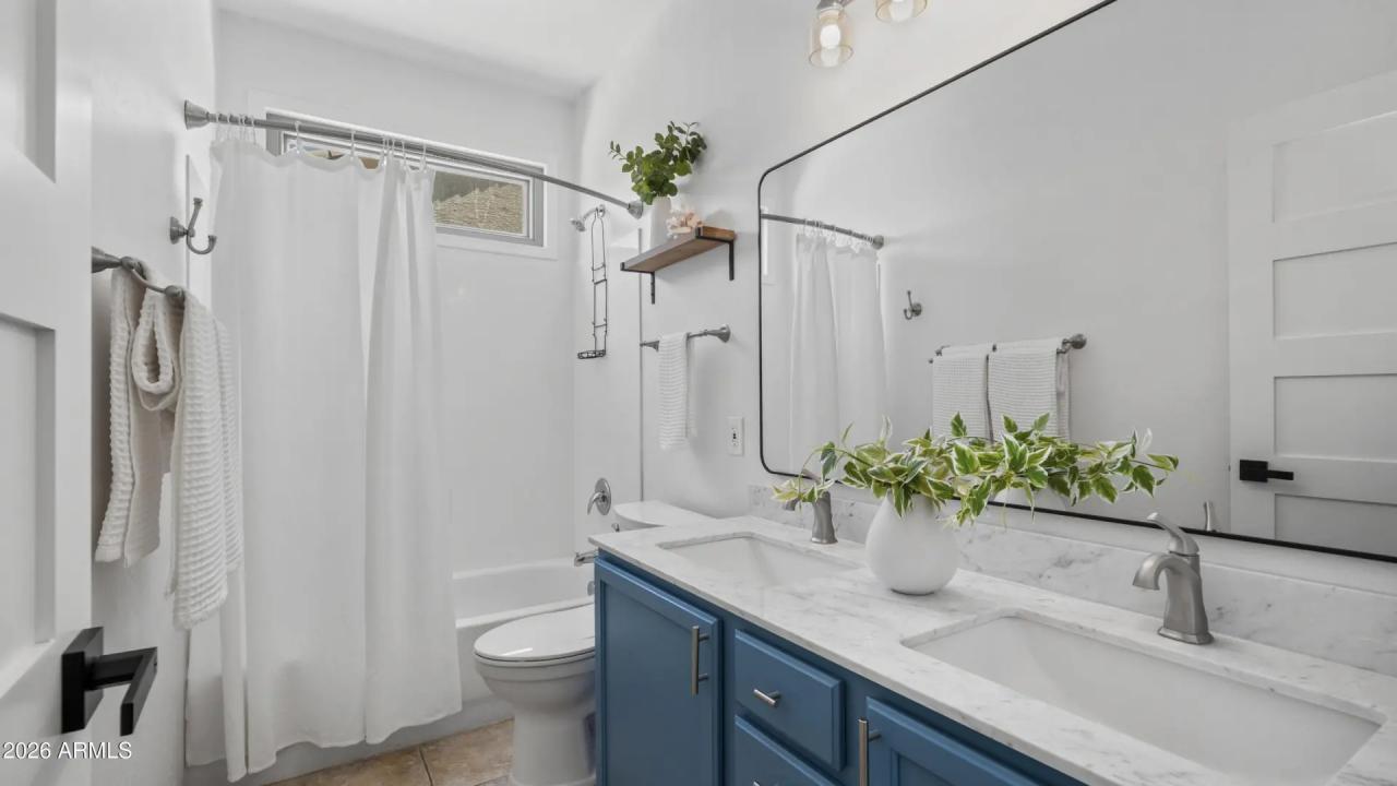 Real Estate Picture 27